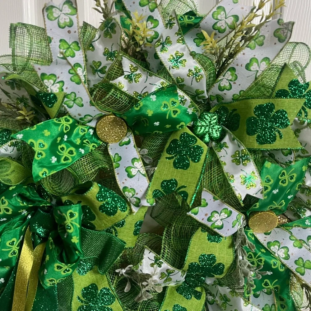 LARGE St Patrick’s Day Wreath 26”Thick & Full Indoor Outdoor Green Shamrock